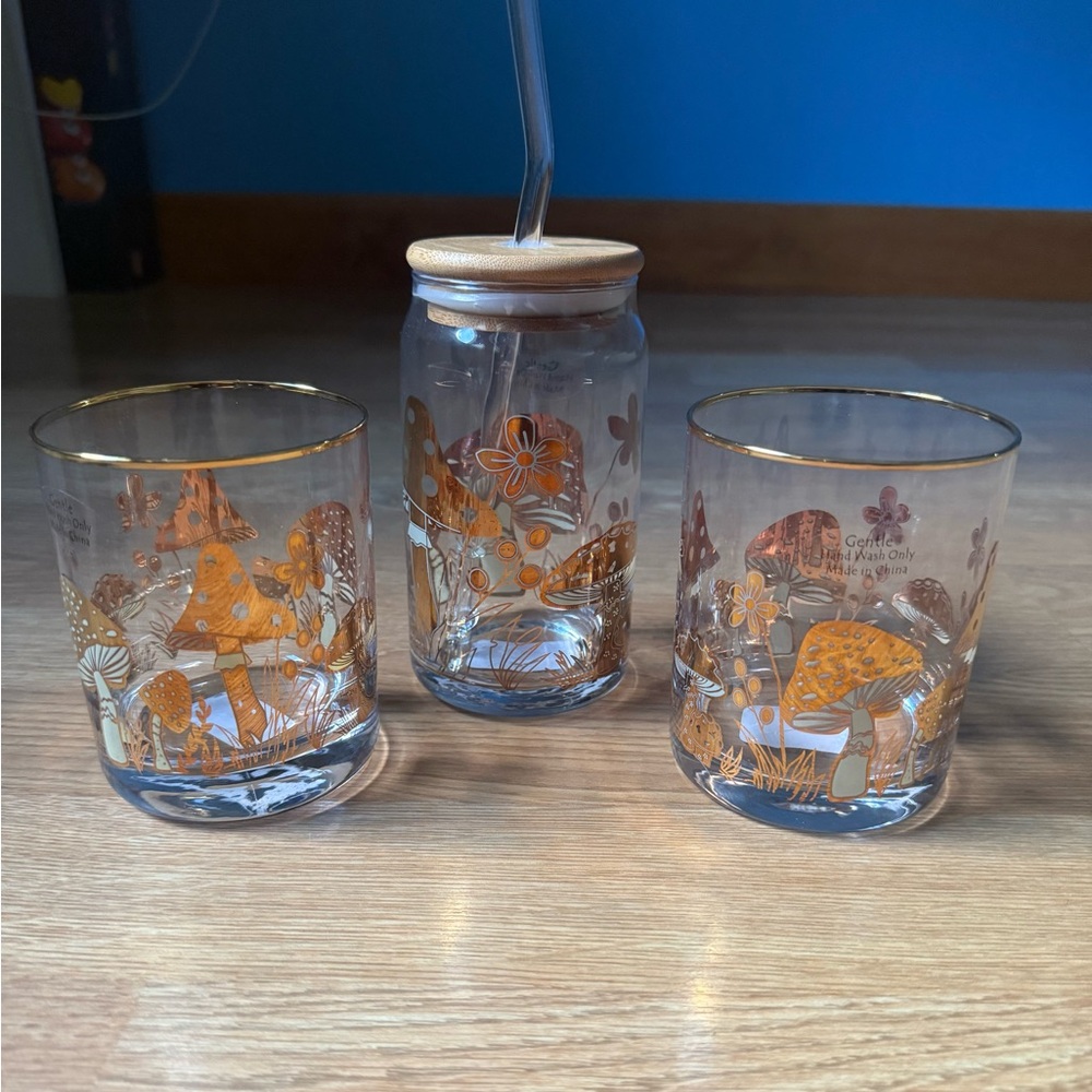 Mushroom Glassware Set with Gold Accents